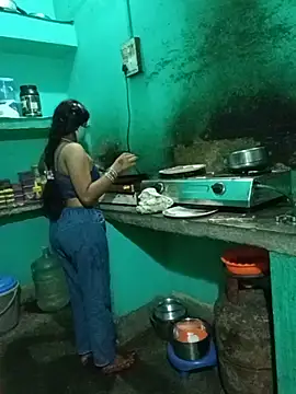 Snapshot of Cuple_masti72 chatting on May 29, 4:05 pm Cuple masti72 online show from May 29, 4:05 pm