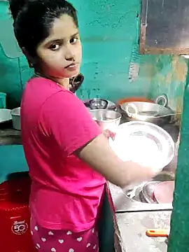 Snapshot of Cuple_masti72 chatting on June 18, 4:13 am Cuple masti72 online show from June 18, 4:13 am