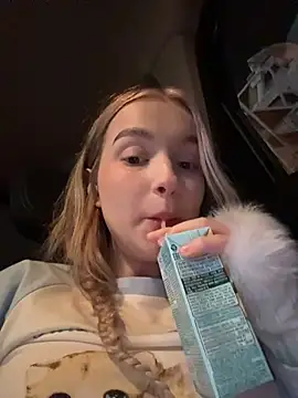 -teenytiny- online show from December 13, 7:53 pm