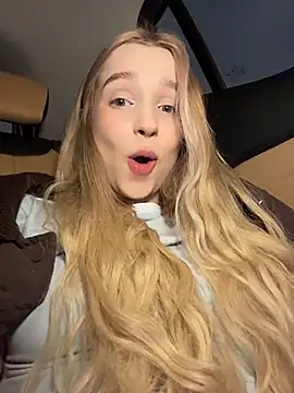 -teenytiny- online show from January 11, 7:08 pm