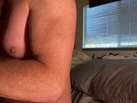 ToneTone2222 online show from May 10, 2:44 pm