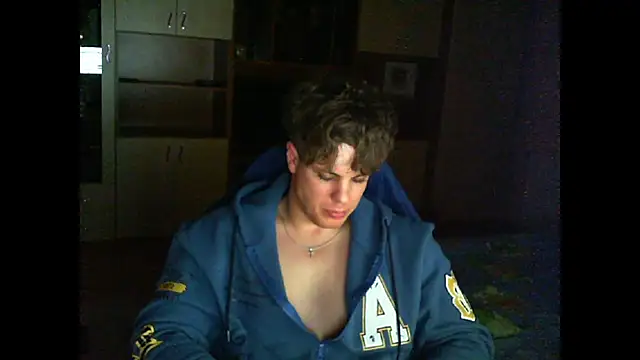 GymGuy0505 online show from March 23, 10:58 pm