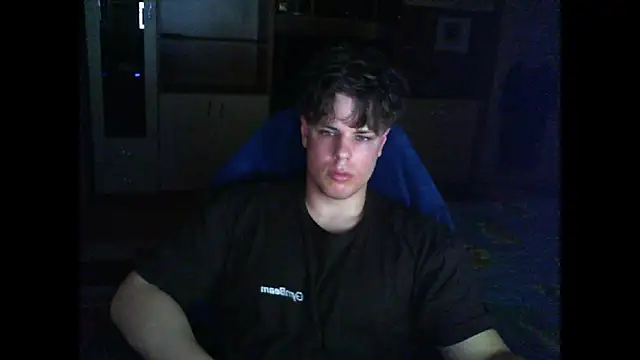 GymGuy0505 online show from April 1, 9:23 pm