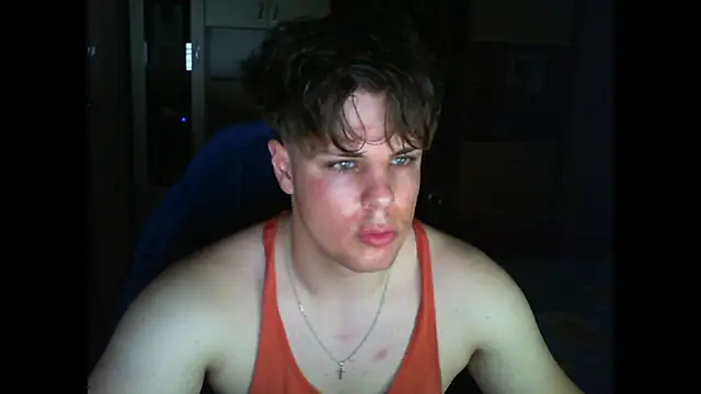 GymGuy0505 online show from April 5, 8:28 pm