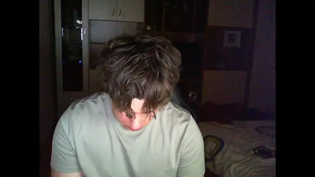 Snapshot of GymGuy0505 chatting on May 16, 9:46 pm GymGuy0505 online show from May 16, 9:46 pm