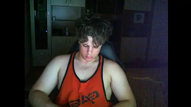 Snapshot of GymGuy0505 chatting on May 27, 9:56 pm GymGuy0505 online show from May 27, 9:56 pm
