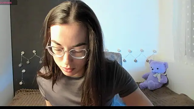 Snapshot of EmmaJacson chatting on February 5, 6:12 pm EmmaJacson online show from February 5, 6:12 pm