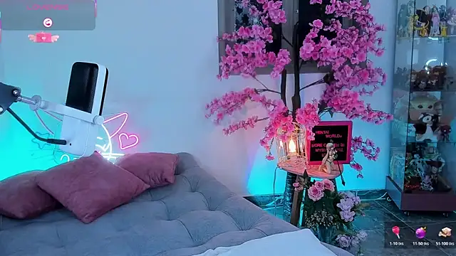 Hayami Lee online show from March 27, 6:30 am