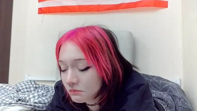 Shine Luna online show from February 19, 8:05 pm