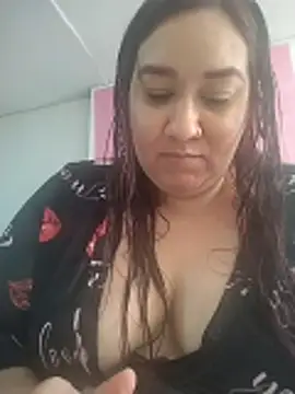 Snapshot of sharon_G chatting on April 21, 6:12 pm sharon G online show from April 21, 6:12 pm