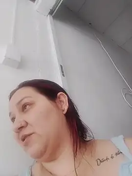 Snapshot of sharon_G chatting on May 27, 6:05 pm sharon G online show from May 27, 6:05 pm