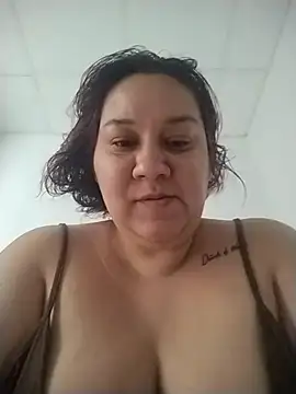 Snapshot of sharon_G chatting on June 1, 6:09 pm sharon G online show from June 1, 6:09 pm