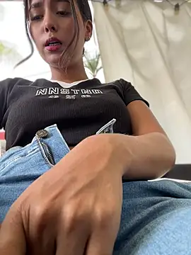 Valeria-escobar online show from April 12, 2:22 pm