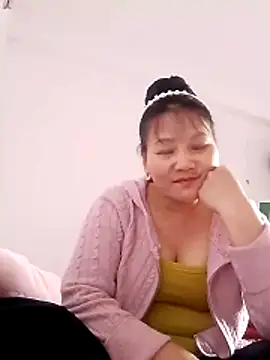 Snapshot of Cako-naka chatting on February 4, 7:03 am Cako-naka online show from February 4, 7:03 am