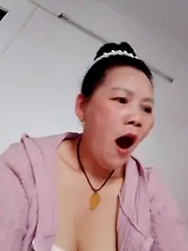 Snapshot of Cako-naka chatting on February 18, 9:16 am Cako-naka online show from February 18, 9:16 am