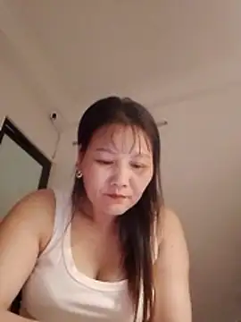 Snapshot of Cako-naka chatting on February 24, 5:00 pm Cako-naka online show from February 24, 5:00 pm