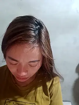 little-effy online show from March 25, 8:26 pm