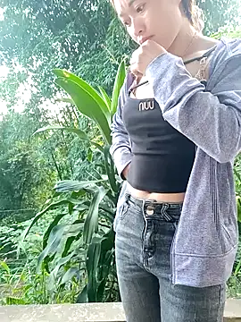 little-effy online show from May 25, 11:44 pm