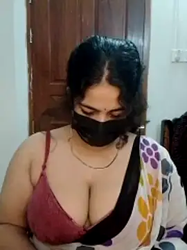 nosrat014 online show from April 4, 9:07 am