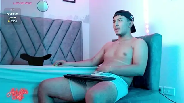 kyro estrada online show from March 30, 1:50 am