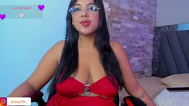 Snapshot of BRIANA_Z chatting on April 23, 4:14 am BRIANA Z online show from April 23, 4:14 am
