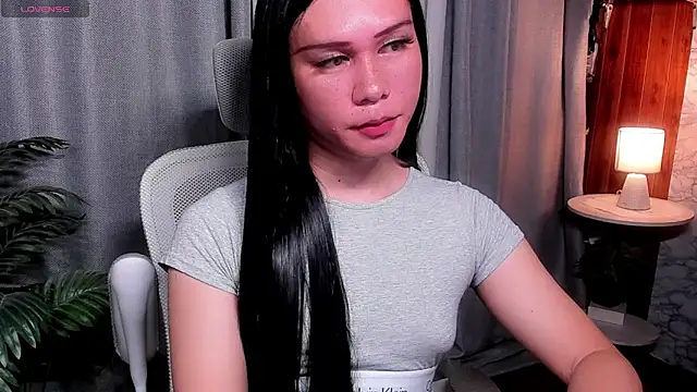 Snapshot of xSweet_Gigi chatting on April 26, 9:34 pm xSweet Gigi online show from April 26, 9:34 pm