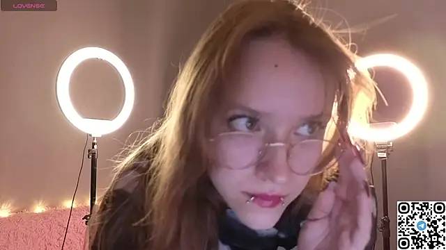 EmmaPratt online show from January 15, 12:59 am