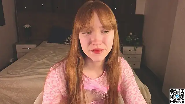 EmmaPratt online show from March 29, 12:43 am