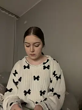 Yaseniya  online show from February 8, 2:15 am