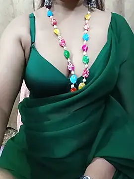 Snapshot of kusbu0077 chatting on June 22, 3:25 am kusbu0077 online show from June 22, 3:25 am