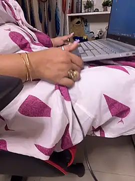 butterflyslay online show from March 27, 4:18 am