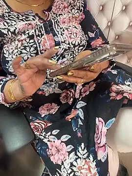 butterflyslay online show from April 8, 4:07 pm