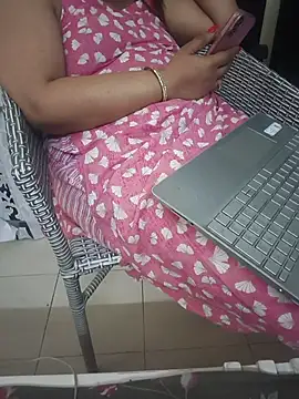 butterflyslay online show from May 29, 6:33 am