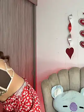 Tamaraserra online show from April 10, 5:17 pm