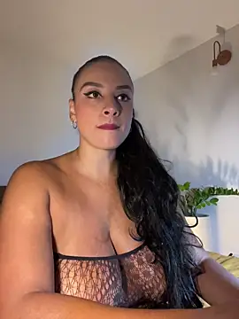 Snapshot of Lena-Williamss chatting on July 2, 2:55 am Lena-Williamss online show from July 2, 2:55 am