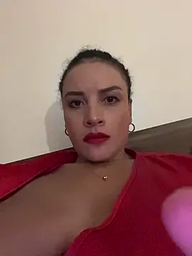 Snapshot of Lena-Williamss chatting on July 12, 5:42 am Lena-Williamss online show from July 12, 5:42 am