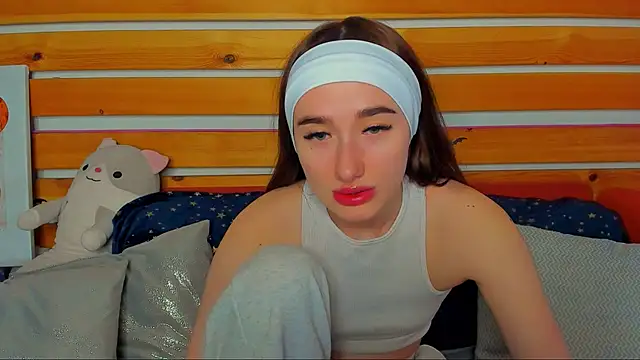 Evis Dailyy online show from February 24, 1:03 am