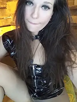 Darina1991 online show from April 14, 9:10 pm