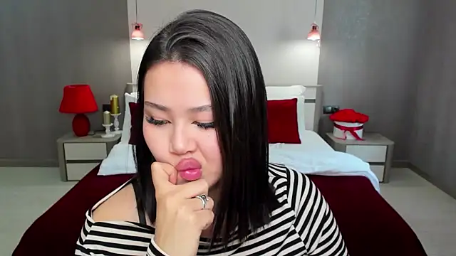 Brunette Charm online show from April 14, 11:27 am