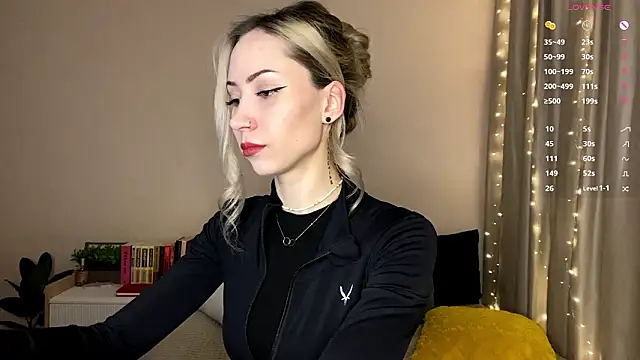 sun under skyy online show from March 17, 2:38 am