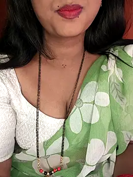 Snapshot of Rachu_love chatting on December 18, 6:41 am Rachu love online show from December 18, 6:41 am