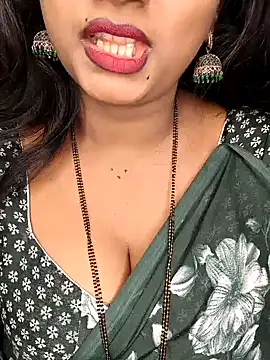Snapshot of Rachu_love chatting on July 9, 5:39 pm Rachu love online show from July 9, 5:39 pm