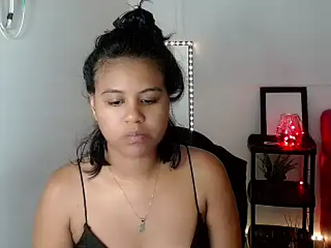 Snapshot of Shawnycarson chatting on April 29, 6:03 pm Shawnycarson online show from April 29, 6:03 pm