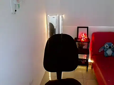 Snapshot of Shawnycarson chatting on May 11, 6:05 pm Shawnycarson online show from May 11, 6:05 pm