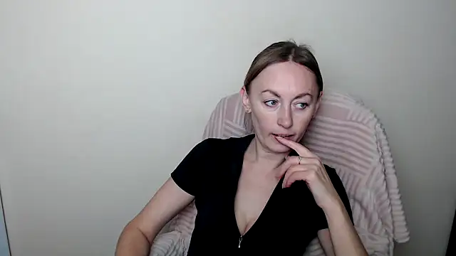 LiaSeass  online show from January 19, 9:24 am