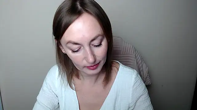 LiaSeass  online show from February 14, 1:08 pm