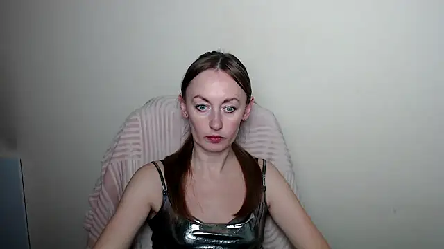 LiaSeass  online show from April 18, 11:58 am