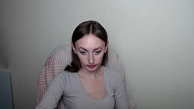 Snapshot of LiaSeass_ chatting on April 20, 12:19 pm LiaSeass online show from April 20, 12:19 pm