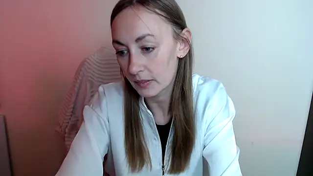 Snapshot of LiaSeass_ chatting on July 4, 12:55 pm LiaSeass online show from July 4, 12:55 pm