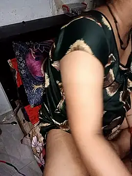 Snapshot of Desi_bhabhi299 chatting on April 19, 5:45 pm Desi bhabhi299 online show from April 19, 5:45 pm